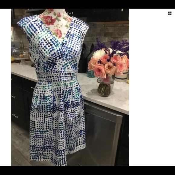 Calvin Klein Dresses & Skirts - Calvin Klein V Neck Dress Blue size 6